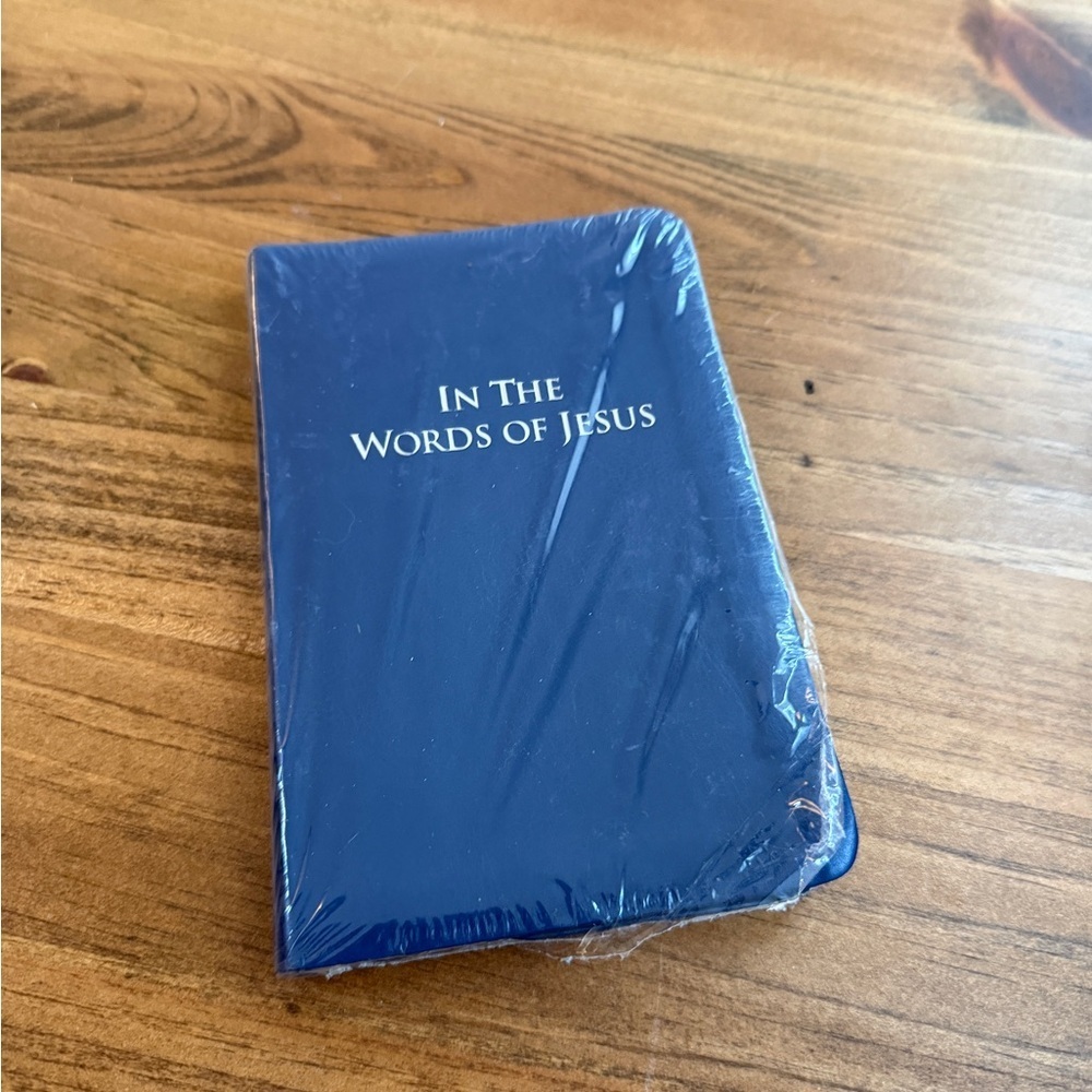 'In The Words of Jesus' Navy Pocket Devotional